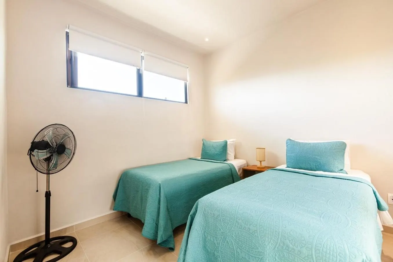 Сasa de vacaciones Modern Condo Wifi 200Mb, 2 Gyms, 6Pools, Balcony Playa del Carmen
