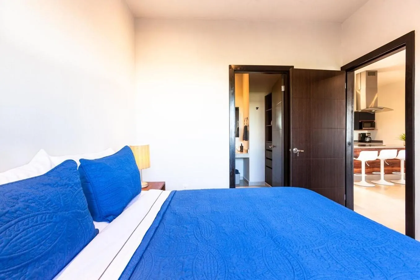 Modern Condo Wifi 200Mb, 2 Gyms, 6Pools, Balcony Playa del Carmen 0*,  México
