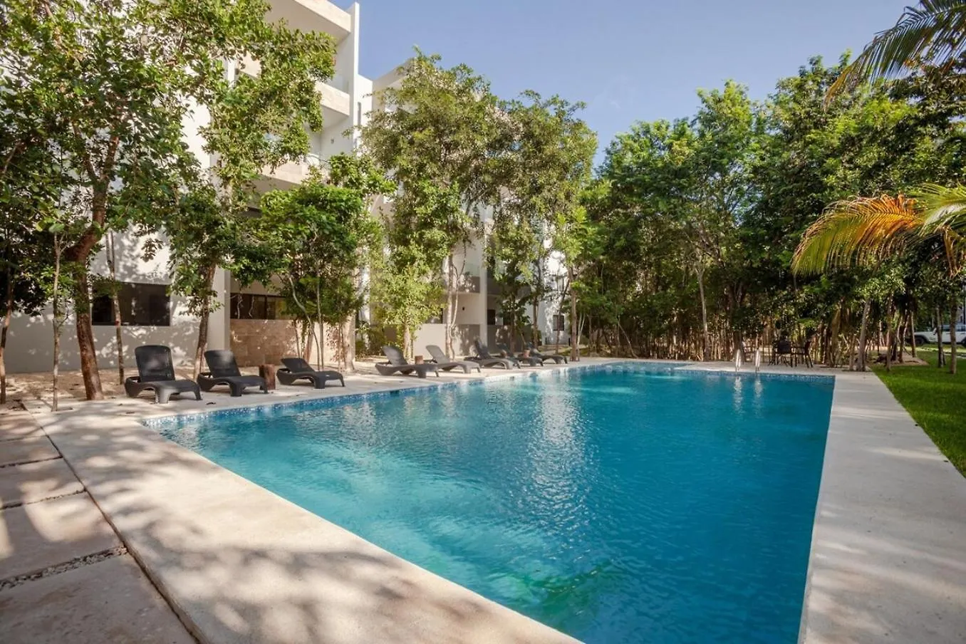 Modern Condo Wifi 200Mb, 2 Gyms, 6Pools, Balcony Playa del Carmen 0*,  México